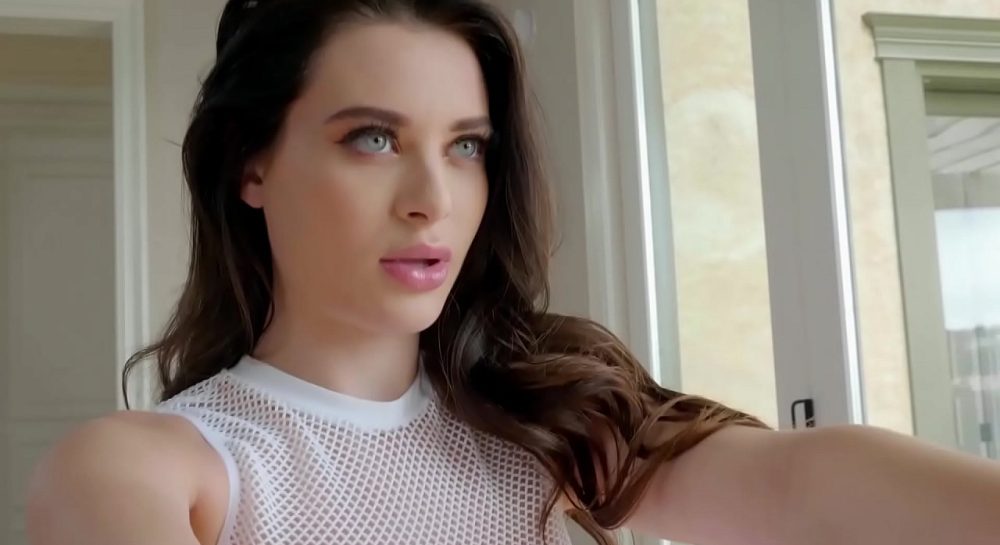 راجل ينيك اخت زوجته المراهقة فى كسها بقوة ويمتعهاراجل ينيك اخت زوجته المراهقة فى كسها بقوة ويمتعها