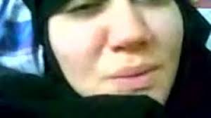 سكس مصري جديد​ بنت محجبه ساخنه تتناك من كسها